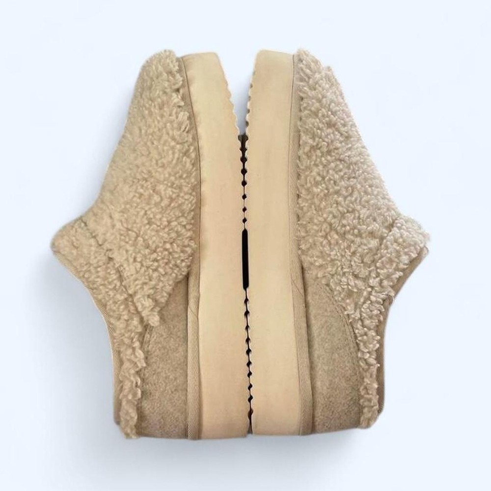 Cream shepra platform slippers size 8 by American Eagle